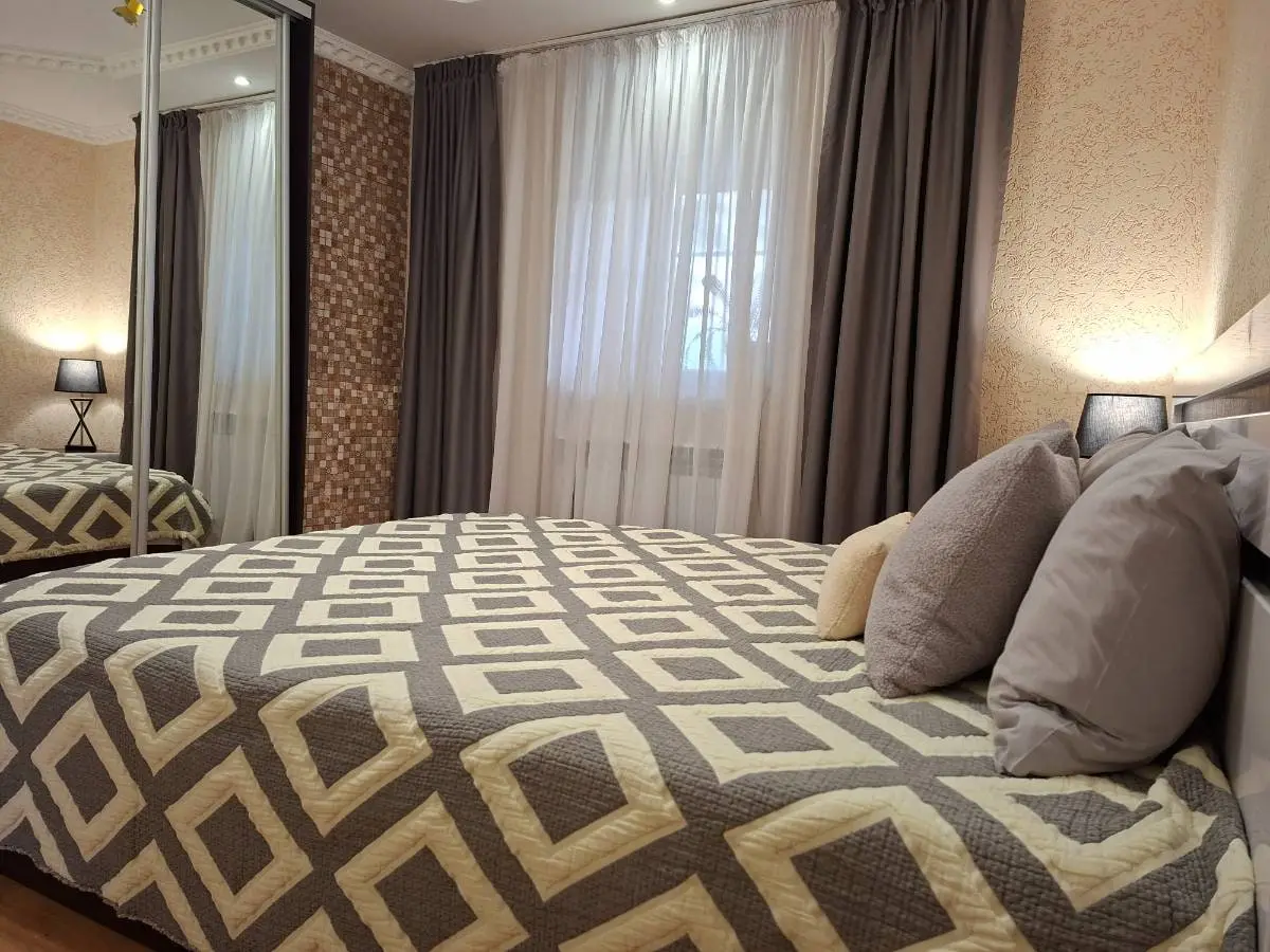 1-комн. возле Никольского собора, 30 м², ул. Гагарина, 25 — фото квартиры посуточно в Кисловодске №3