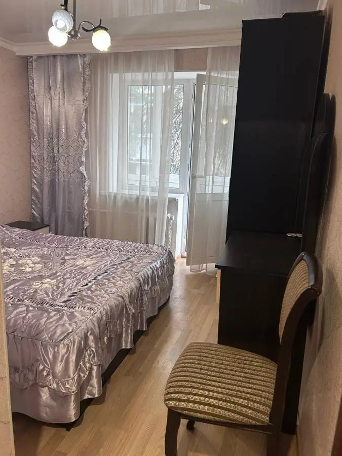 2-комн. недалеко от центра, 43 м², ул. Тельмана, 5 — главное фото квартиры посуточно в Кисловодске