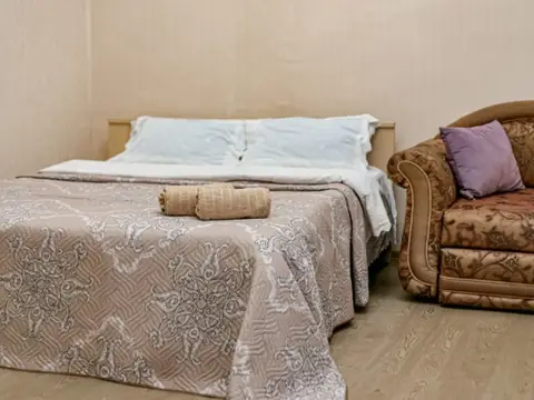3-комн. у Курортного бульвара, 50 м² — квартира посуточно в Кисловодске, пер. Яновского, 4