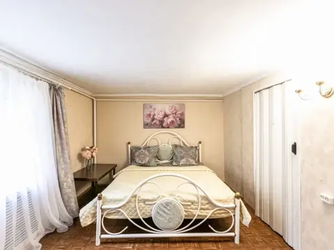 3-комн. у Каскадной лестницы, 70 м² — квартира посуточно в Кисловодске, ул. Шаляпина, 12