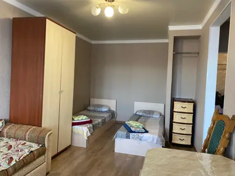 1-комн. в спокойном районе, 30 м² — квартира посуточно в Кисловодске, ул. Линейная, 33