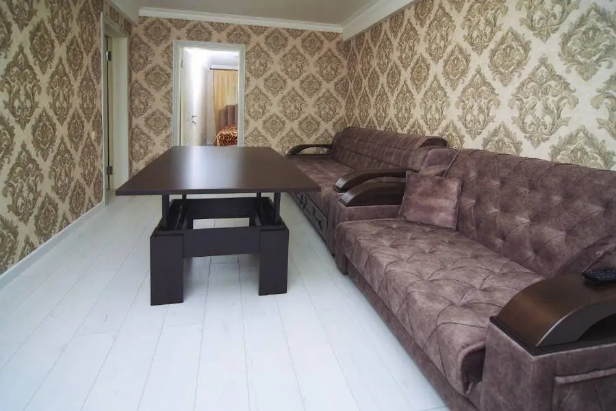 3-комн. рядом с Курортным бульваром, 65 м², ул. Тельмана, 27 — фото квартиры посуточно в Кисловодске №2