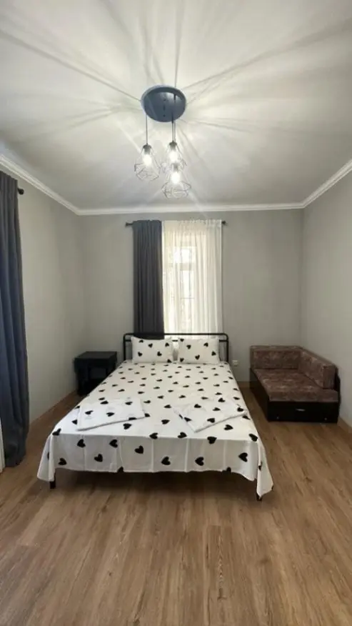 1-комн. в курортной зоне, 35 м², ул. Красноармейская, 6 — главное фото квартиры посуточно в Кисловодске