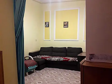 2-комн. возле Нарзанной галереи, 38 м² — квартира посуточно в Кисловодске, ул. Шаумяна, 15