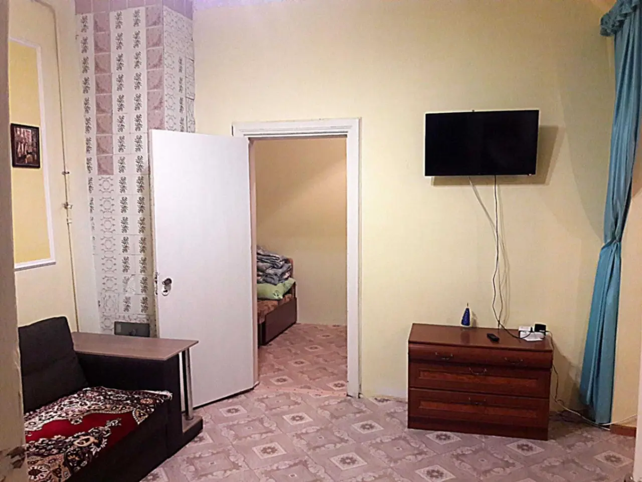 2-комн. возле Нарзанной галереи, 38 м², ул. Шаумяна, 15 — фото квартиры посуточно в Кисловодске №3