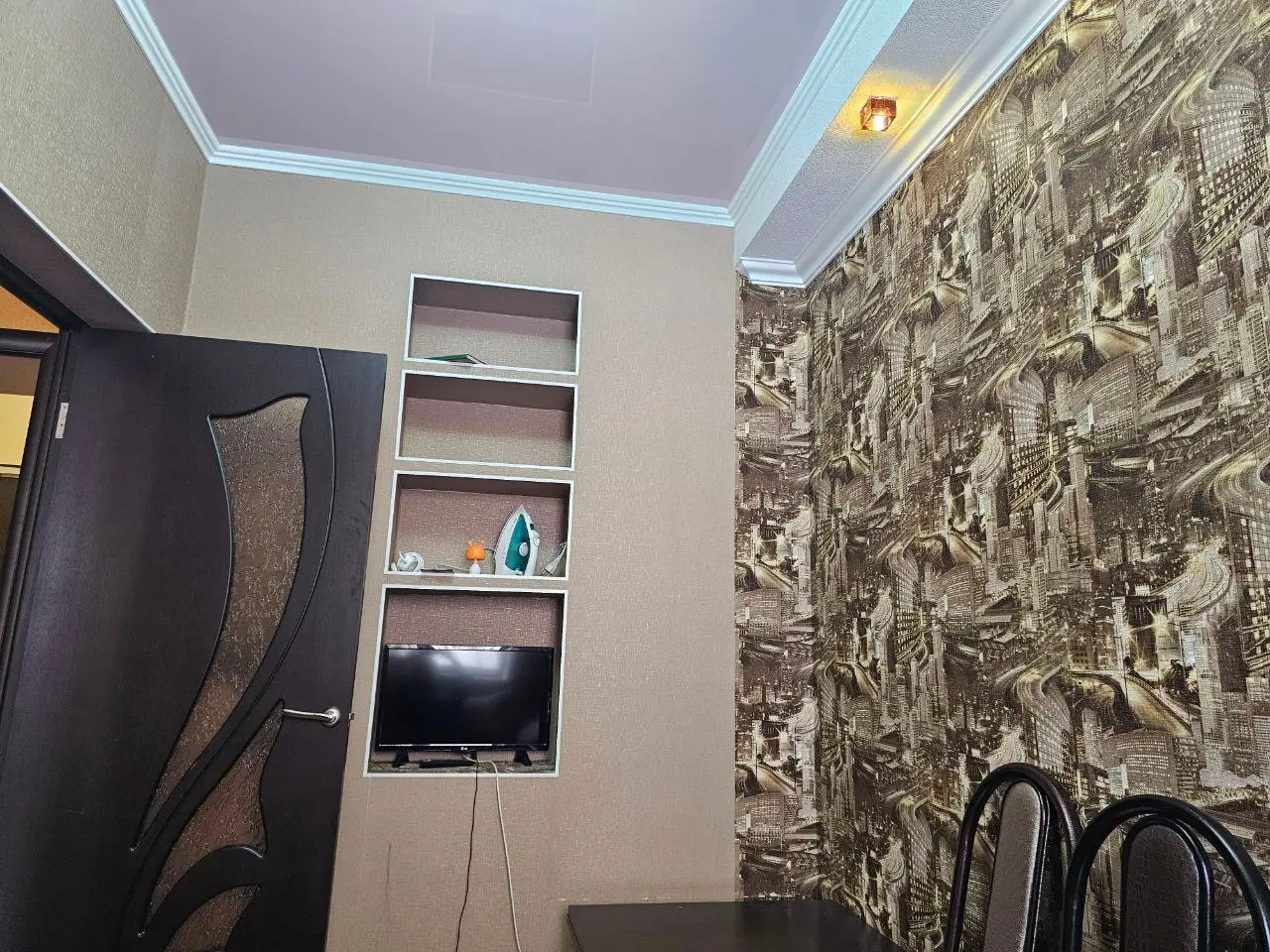 2-комн. в центре Кисловодска, 39 м², ул. Чкалова, 34 — фото квартиры посуточно в Кисловодске №2