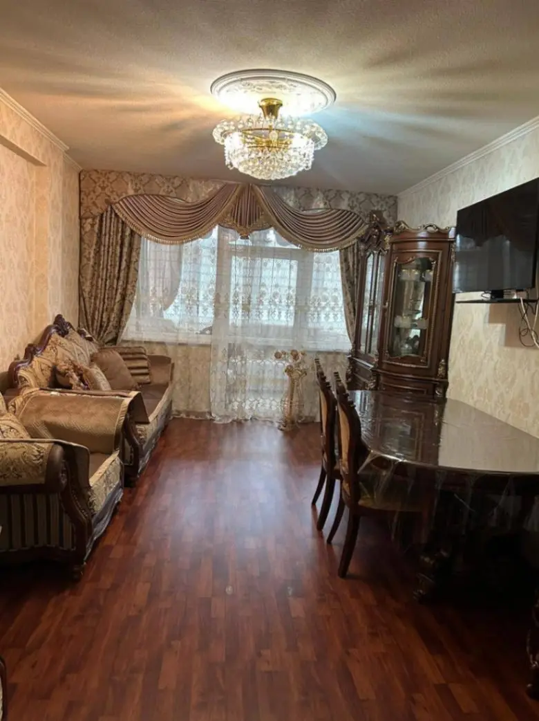 3-комн. рядом с прогулочной зоной, 100 м², ул. Кирова, 33 — фото квартиры посуточно в Кисловодске №3