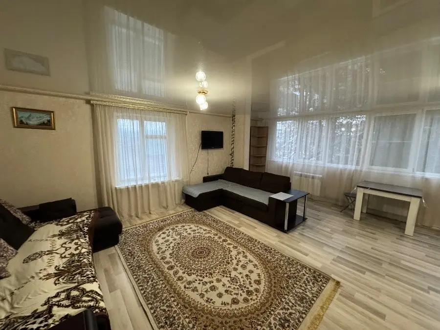 1-комн., 39 м², ул. Андрея Губина, д. 58, кв. 61 — главное фото квартиры посуточно в Кисловодске