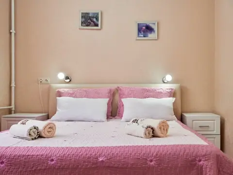 2-комн. в курортной зоне, 47 м² — квартира посуточно в Кисловодске, ул. Горького, 2