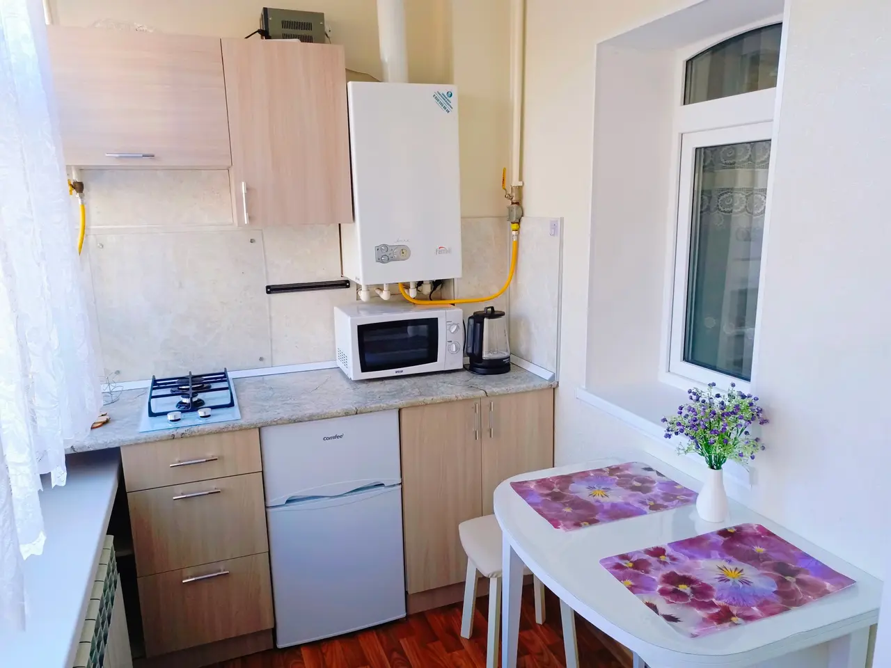 1-комн. в центре Кисловодска, 30 м², ул. Шаумяна, 26 — главное фото квартиры посуточно в Кисловодске