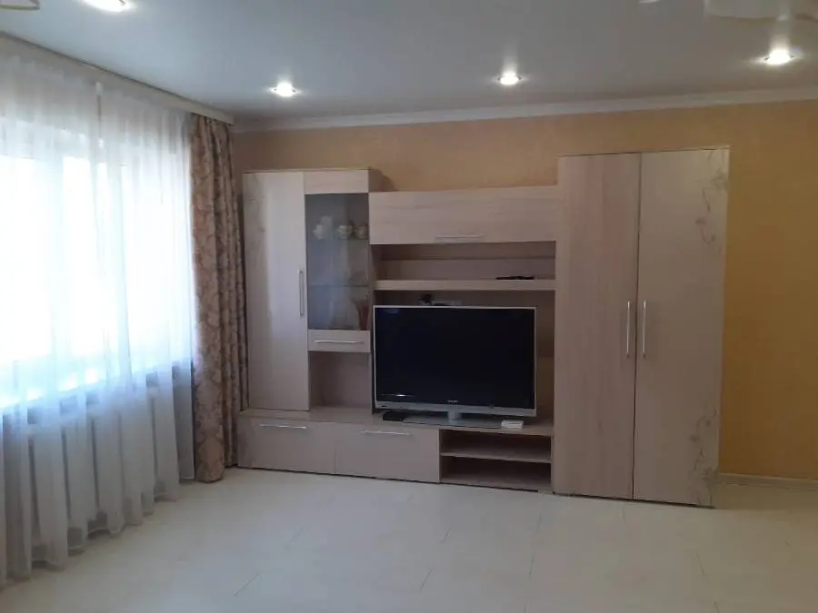 1-комн. рядом с Курортным бульваром, 38 м², ул. Клары Цеткин, 33 — фото квартиры посуточно в Кисловодске №2