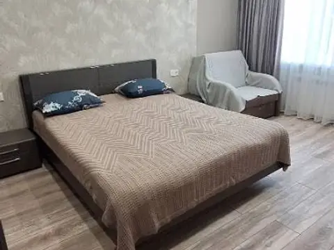 2-комн. в центре Кисловодска, 42 м² — квартира посуточно в Кисловодске, ул. Тельмана, 5