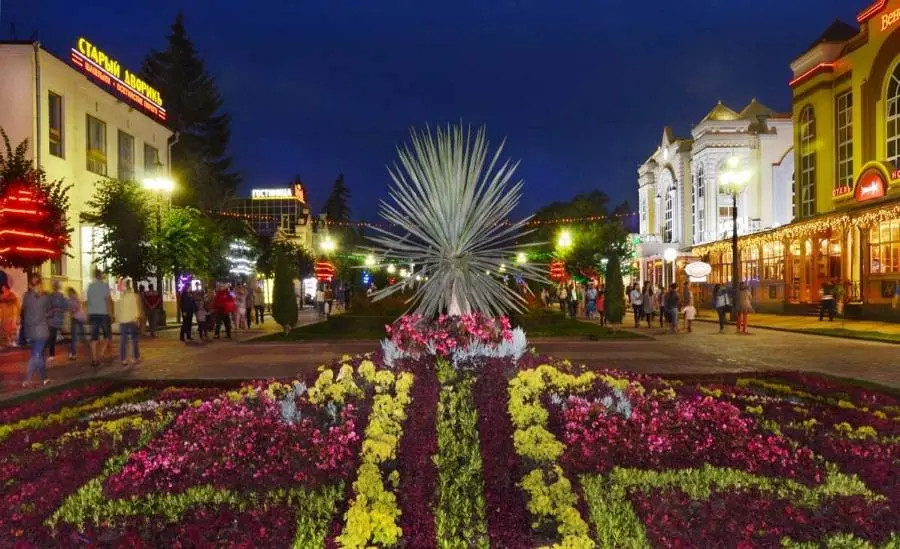 1-комн. в Кисловодске, 30 м², ул. Суворова, 28 — главное фото квартиры посуточно в Кисловодске