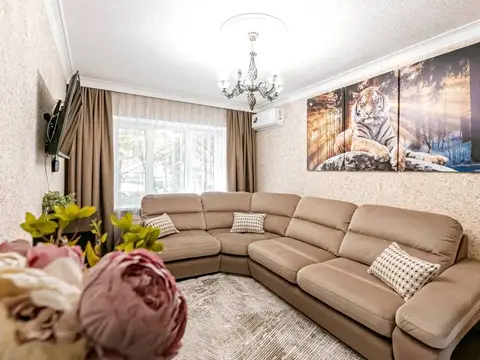 2-комн. на Широкой улице, 45 м² — квартира посуточно в Кисловодске, ул. Широкая, д. 24, кв. 6