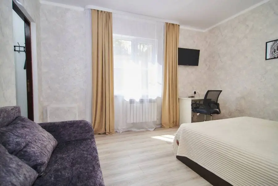 2-комн. у прогулочных маршрутов, 47 м², пер. Пикетный, 12 — фото квартиры посуточно в Кисловодске №3