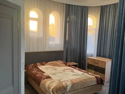 1-комн., 70 м² — квартира посуточно в Кисловодске, ул. Энгельса, 78