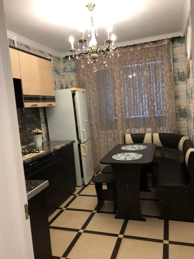 2-комн. в центре Кисловодска, 57 м², ул. Тельмана, 5 — фото квартиры посуточно в Кисловодске №3