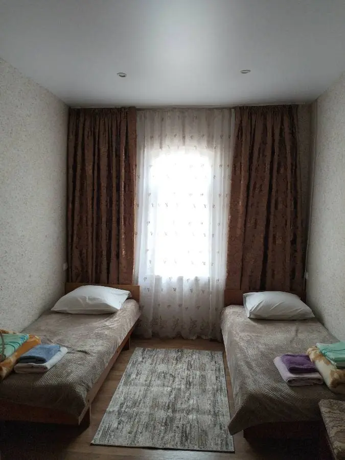 1-комн. возле Никольского собора, 20 м², ул. Лермонтова, 11 — главное фото квартиры посуточно в Кисловодске
