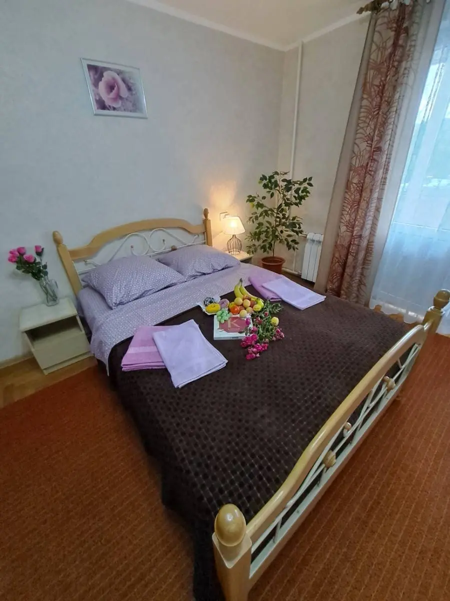 1-комн. на Широкой улице, 46 м², ул. Широкая, 36 — фото квартиры посуточно в Кисловодске №2