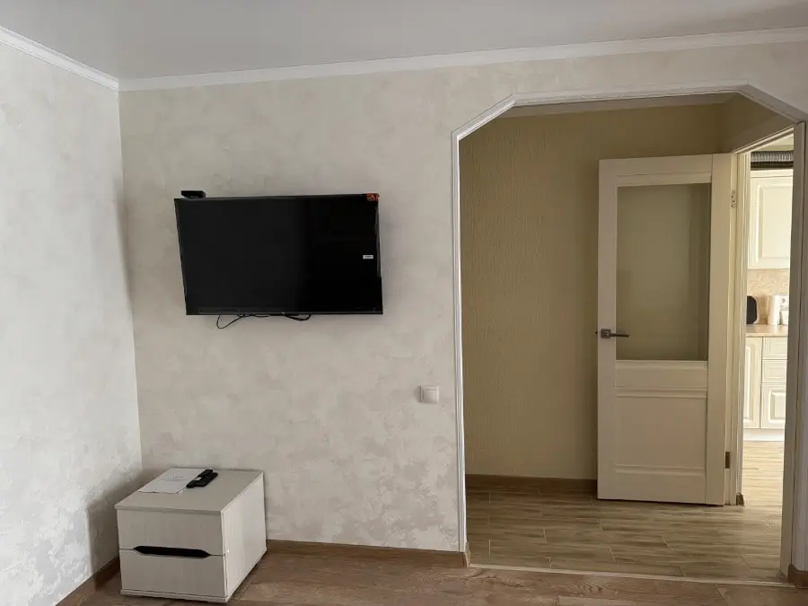 1-комн. рядом с зелёной зоной, 41 м², пр. Цандера, 3 — фото квартиры посуточно в Кисловодске №2