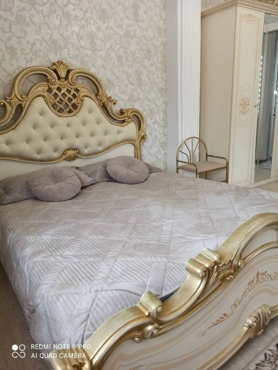 1-комн. в курортной зоне, 30 м², пр. Ленина, 4 /ул. Урицкого, 13 — главное фото квартиры посуточно в Кисловодске