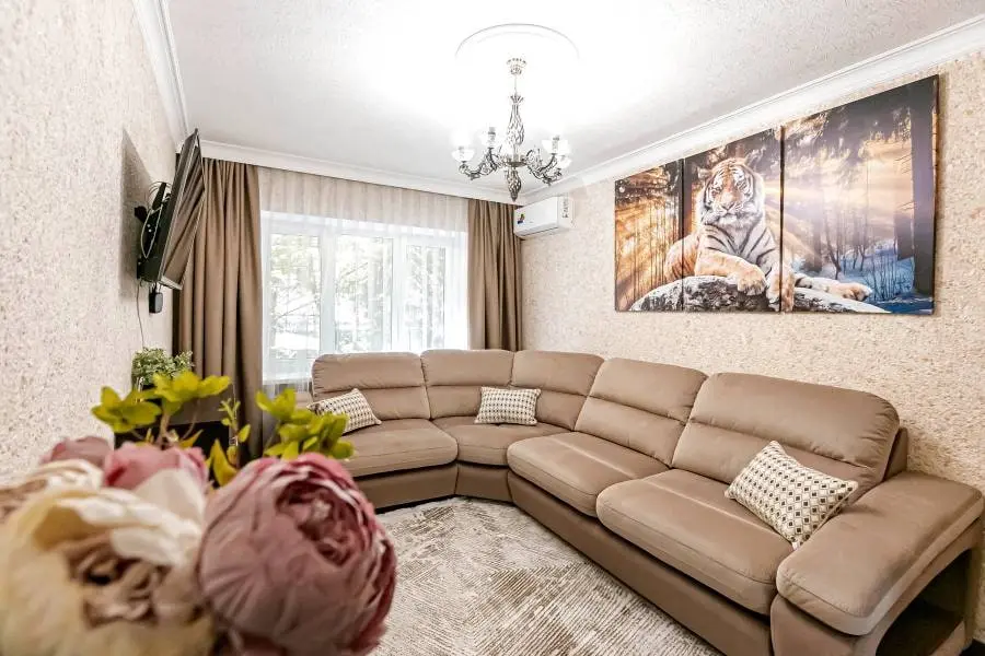 2-комн. в районе санатория Москва, 45 м², ул. Широкая, 24 — главное фото квартиры посуточно в Кисловодске