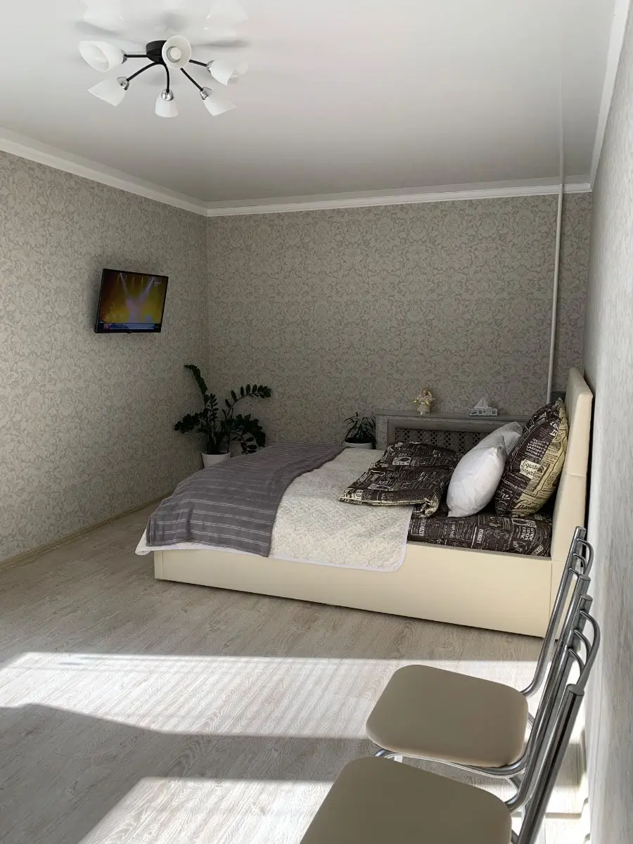 1-комн. в районе Широкой, 35 м², ул. Жуковского, 12 — главное фото квартиры посуточно в Кисловодске