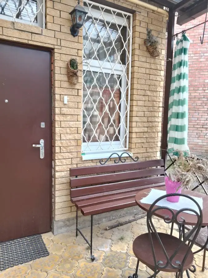 2-комн. у Курортного бульвара, 41 м², пер. Яновского, 2 — главное фото квартиры посуточно в Кисловодске