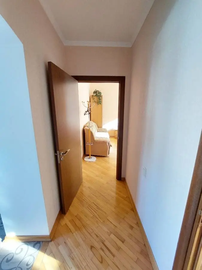 2-комн. в центре Кисловодска, 52 м², ул. Красноармейская, 18 — фото квартиры посуточно в Кисловодске №3