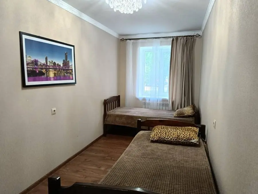 3-комн. на Широкой улице, 60 м², ул. Широкая, 21 — фото квартиры посуточно в Кисловодске №3