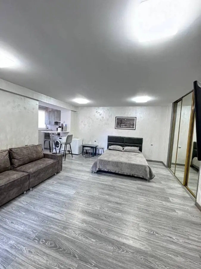 1-комн. в районе санатория Москва, 40 м², ул. Широкая, 28 — главное фото квартиры посуточно в Кисловодске