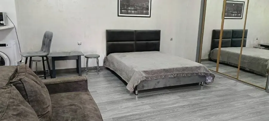 1-комн. в районе санатория Москва, 40 м², ул. Широкая, 28 — фото квартиры посуточно в Кисловодске №2