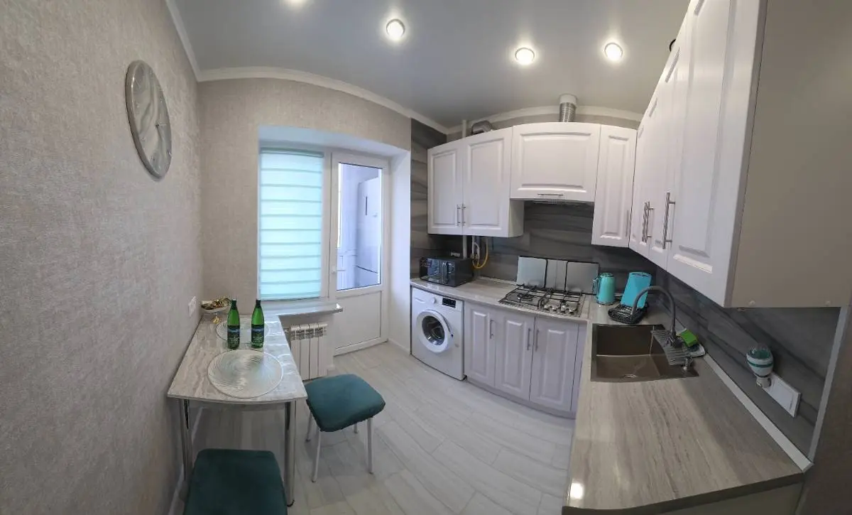 2-комн. в районе парка, 36 м², ул. Островского, 3а — фото квартиры посуточно в Кисловодске №3