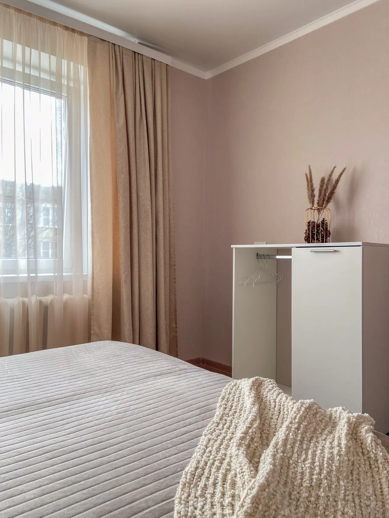 2-комн. в спокойном районе, 50 м², ул. 40 Лет Октября, 40 — фото квартиры посуточно в Кисловодске №3