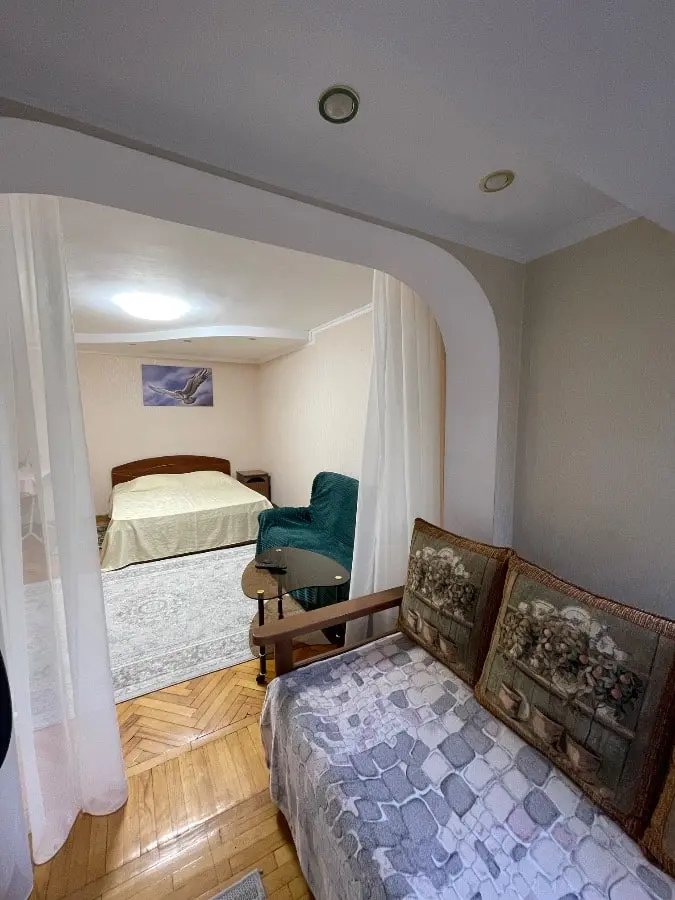 1-комн. в Кисловодске, 42 м², пр. Цандера, 6 — главное фото квартиры посуточно в Кисловодске
