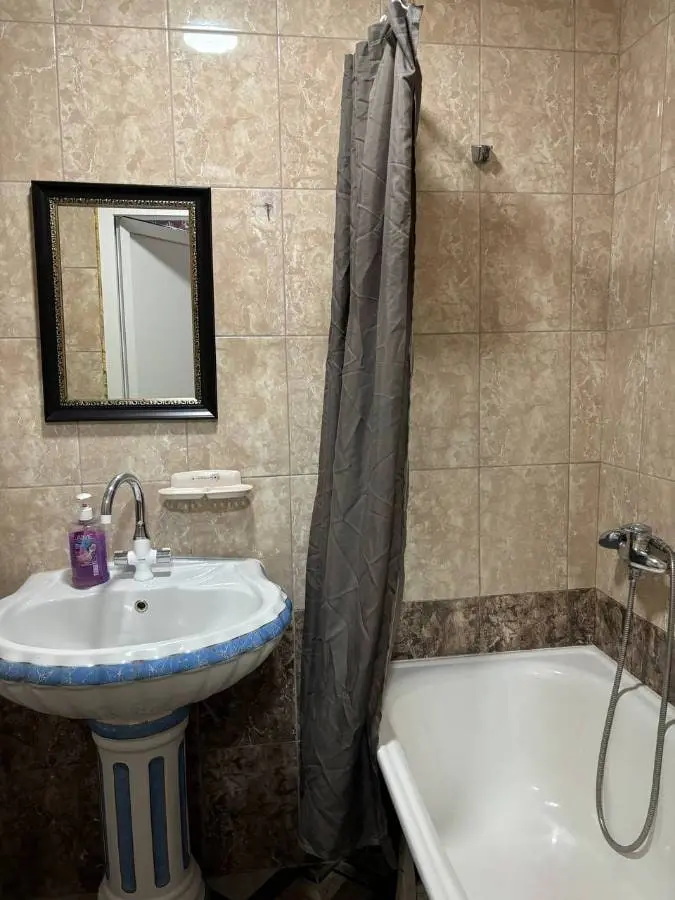 3-комн. в центре Кисловодска, 70 м², ул. Берёзовская, 5 — фото квартиры посуточно в Кисловодске №3