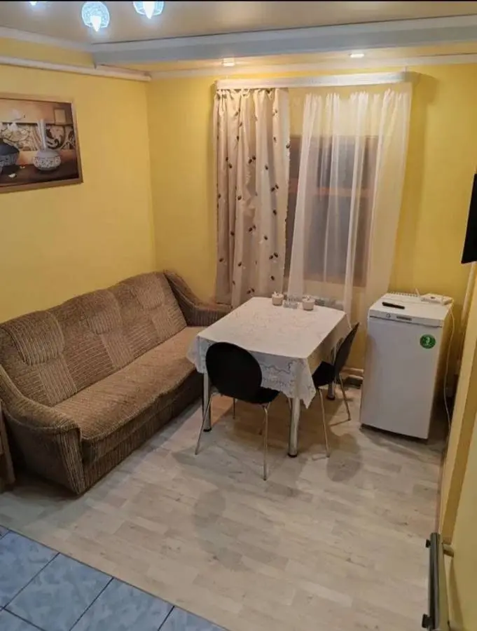2-комн. рядом с прогулочной зоной, 40 м², ул. Ермолова, 7 — фото квартиры посуточно в Кисловодске №3