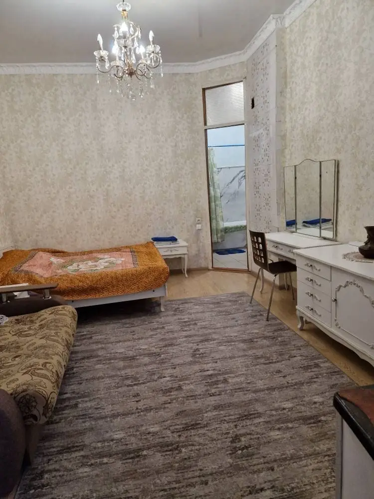1-комн. рядом с Нарзанной галереей, 31 м², ул. Шаумяна, 30 — главное фото квартиры посуточно в Кисловодске