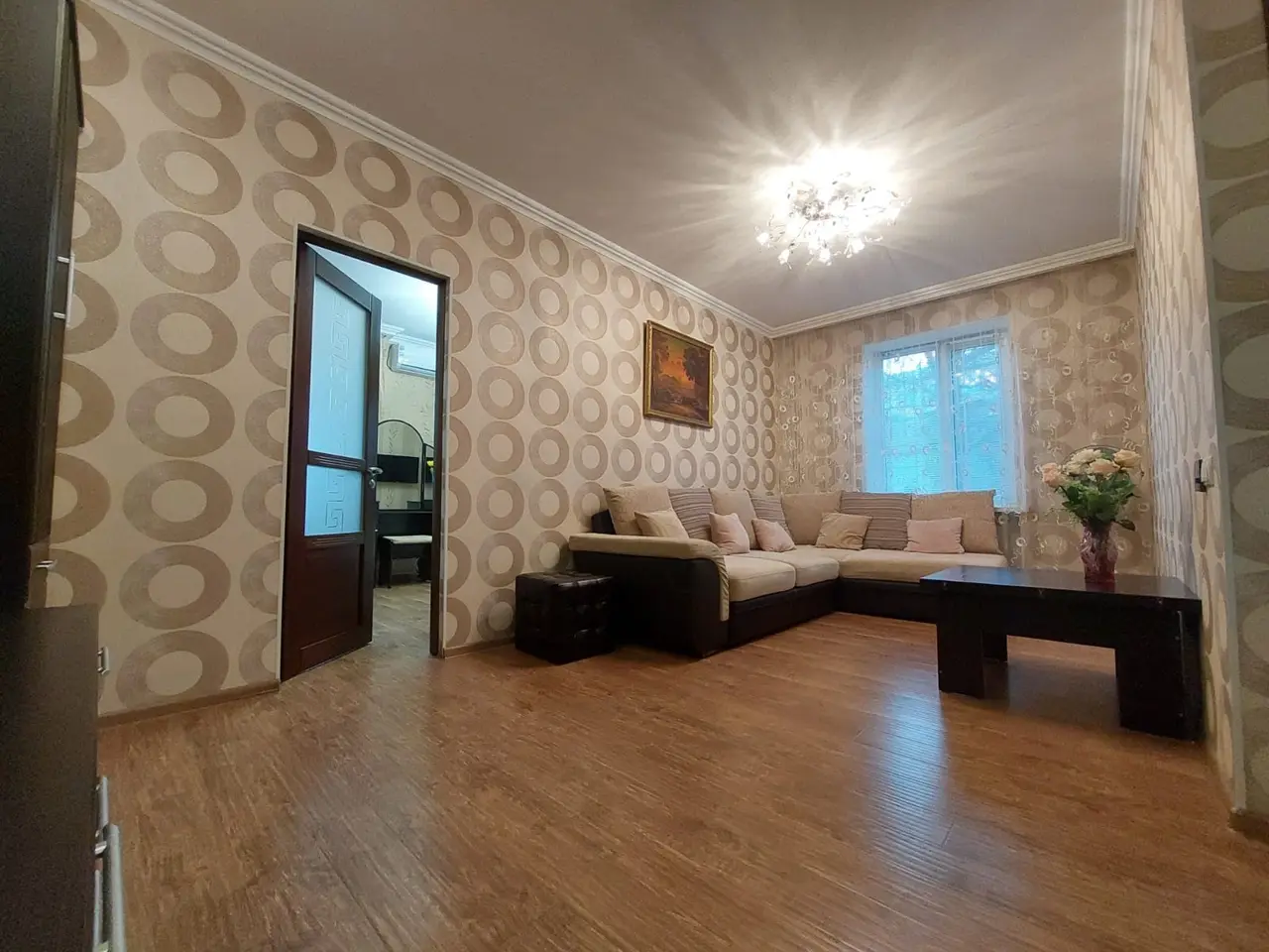 2-комн. рядом с прогулочной зоной, 45 м², ул. Берёзовская, 34 — главное фото квартиры посуточно в Кисловодске