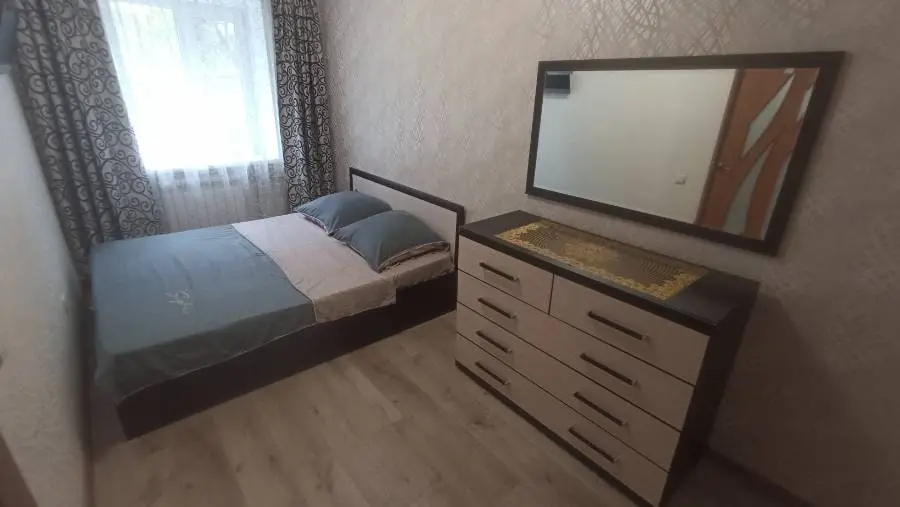 2-комн. недалеко от центра, 45 м², ул. Клары Цеткин, 33 — главное фото квартиры посуточно в Кисловодске