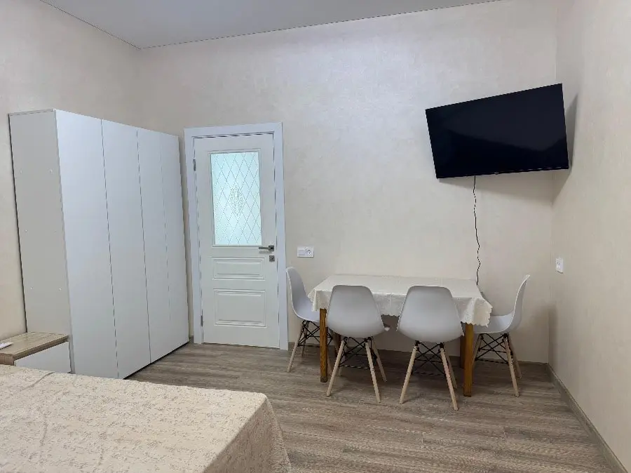 2-комн. возле Курортного бульвара, 37 м², ул. Тюленева, 16 — фото квартиры посуточно в Кисловодске №2