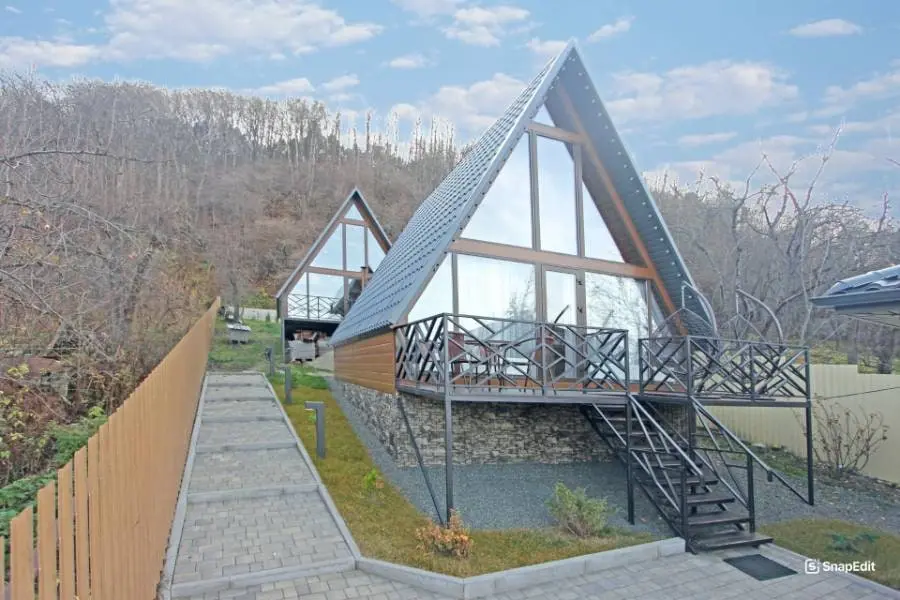 2-комн., 50 м², ул. Войкова, 100 — главное фото квартиры посуточно в Кисловодске
