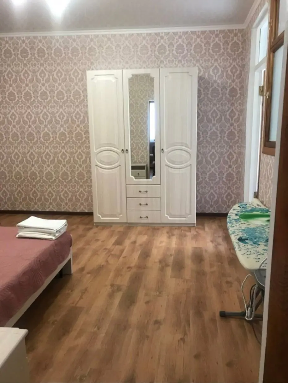 3-комн. у Нарзанной галереи, 75 м², ул. Красноармейская, 6 — фото квартиры посуточно в Кисловодске №2