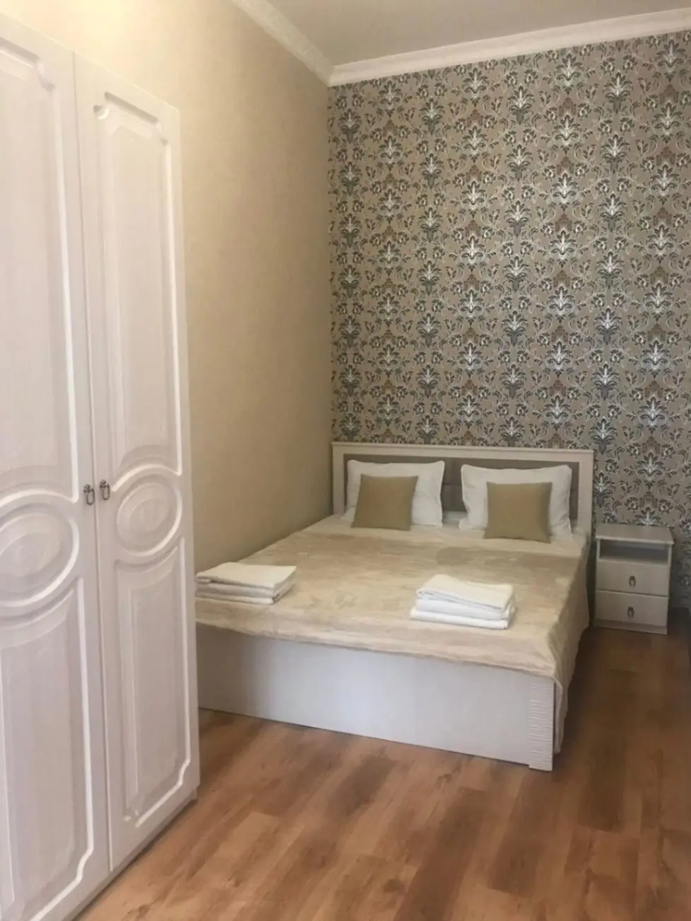 3-комн. у Нарзанной галереи, 75 м², ул. Красноармейская, 6 — фото квартиры посуточно в Кисловодске №3
