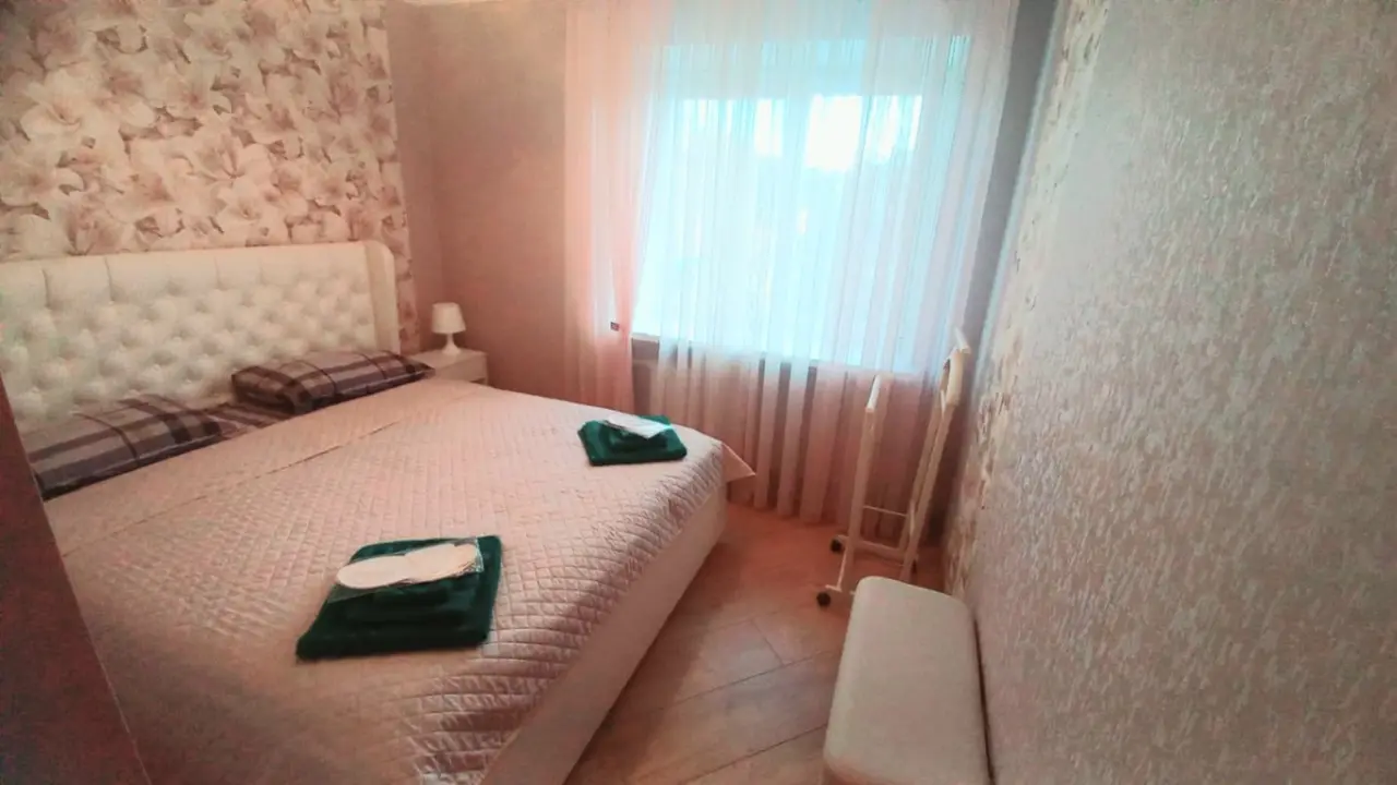 2-комн. у зелёной зоны, 40 м², ул. Героев Медиков, 2 — фото квартиры посуточно в Кисловодске №3
