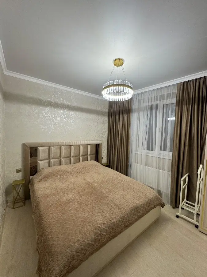 2-комн. у прогулочных маршрутов, 45 м², ул. Катыхина, 21 — главное фото квартиры посуточно в Кисловодске