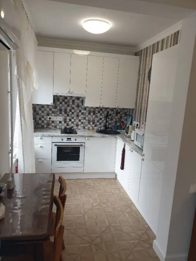 2-комн. в центре Кисловодска, 46 м², ул. Тельмана, 27 — фото квартиры посуточно в Кисловодске №3