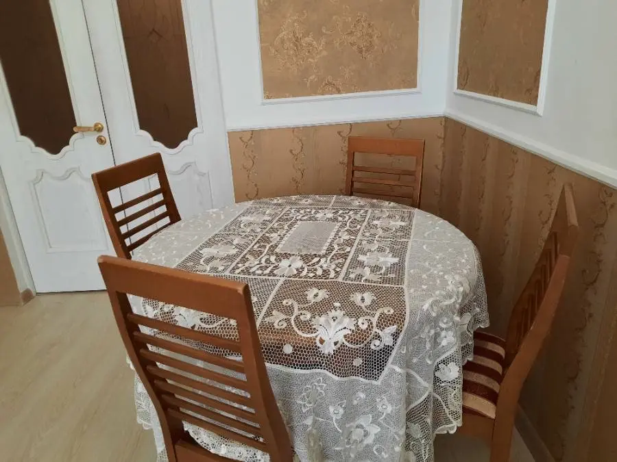 3-комн. рядом с зелёной зоной, 90 м², ул. 40 Лет Октября, 15 — фото квартиры посуточно в Кисловодске №3