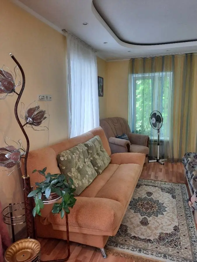 2-комн. в центре Кисловодска, 55 м², ул. Мира, 6 — фото квартиры посуточно в Кисловодске №2