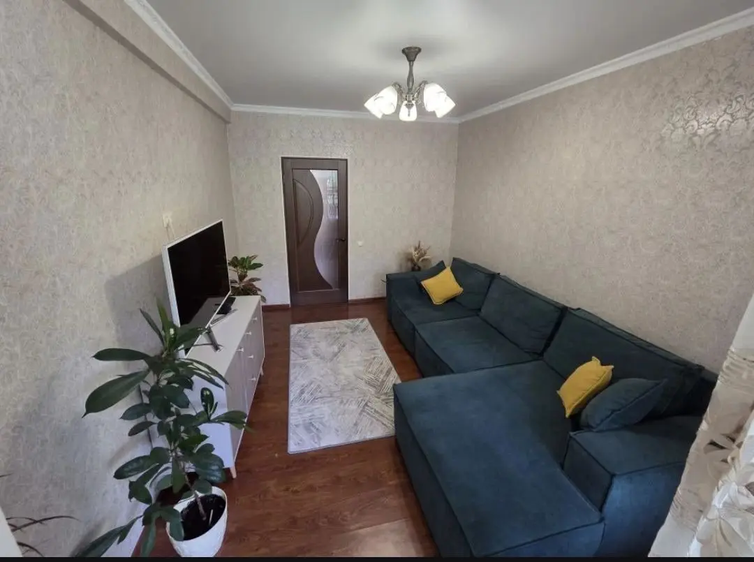 2-комн. рядом с прогулочной зоной, 54 м², ул Тельмана, д 27 — главное фото квартиры посуточно в Кисловодске